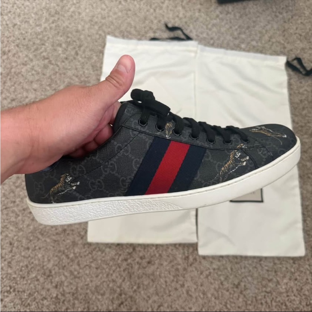 Gucci Men's Black Sneakers with Red Stripe - Picture 6 of 10